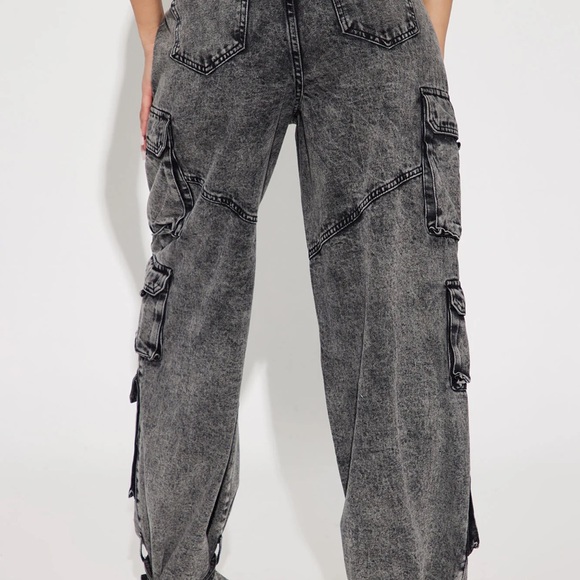 Fashion nova cargo jeans - Picture 4 of 4